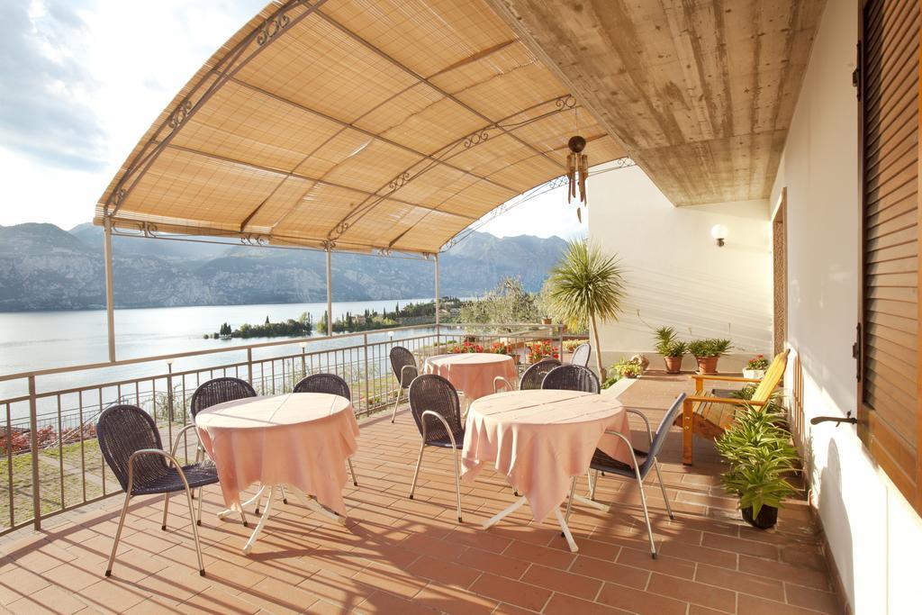 Residence Le Balze Мальчезине Экстерьер фото