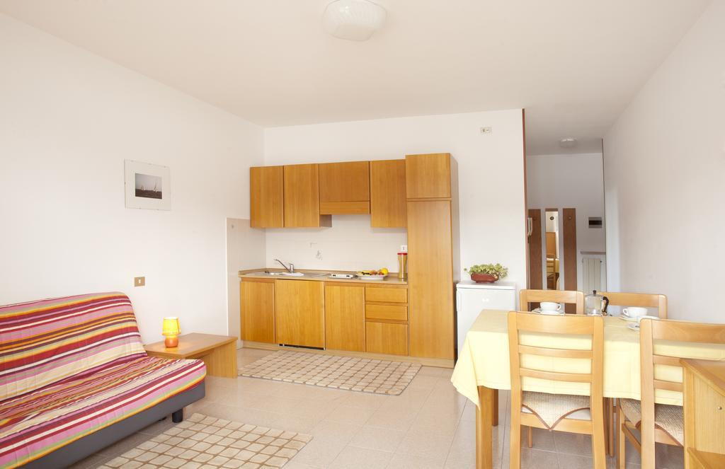 Residence Le Balze Мальчезине Номер фото