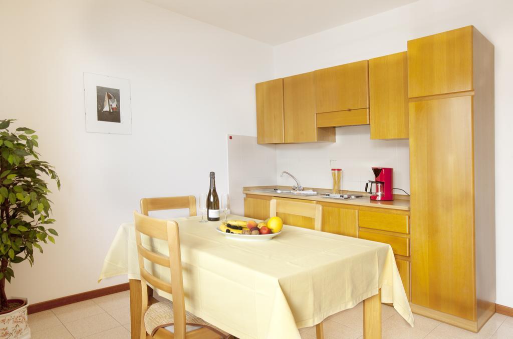 Residence Le Balze Мальчезине Номер фото
