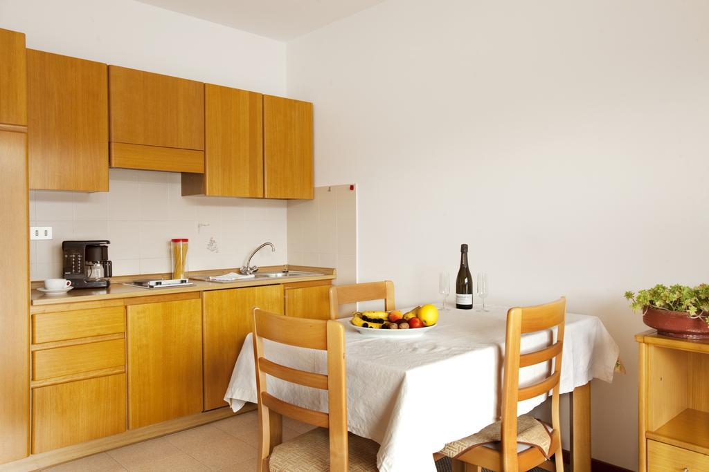 Residence Le Balze Мальчезине Номер фото