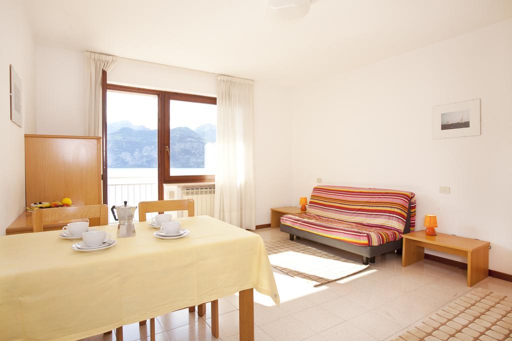 Residence Le Balze Мальчезине Номер фото